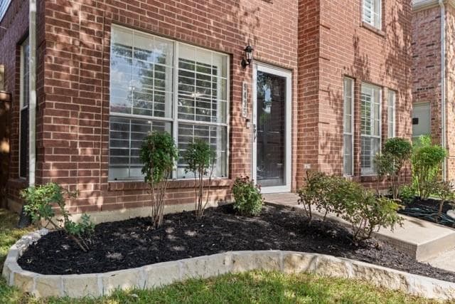 Photo - 9435 Blue Jay Way