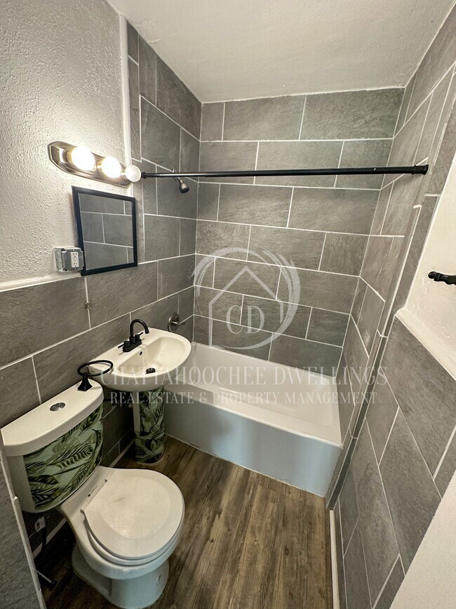 Photo - 507 Wilton St