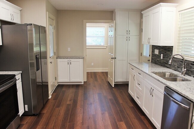 Photo - 1601 Faulkner St