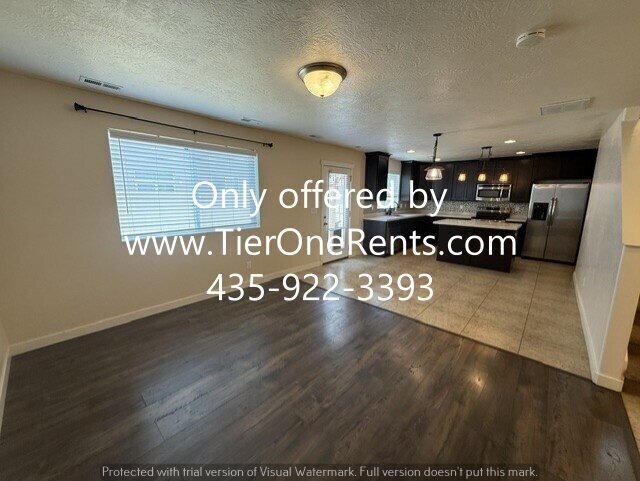 Photo - NO DEPOSIT option available for qualified renters!