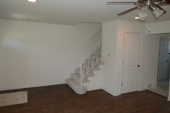 Photo - 5 E Judith Ann Dr
