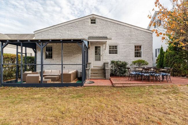 Photo - 40 Clark Pl Unit ID1225821P