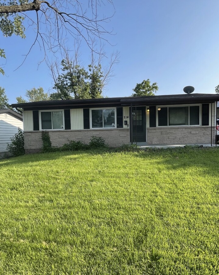 Photo - 214 Coburg Dr