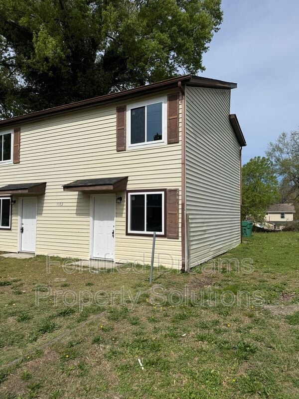 Photo - 1102 Campbell St