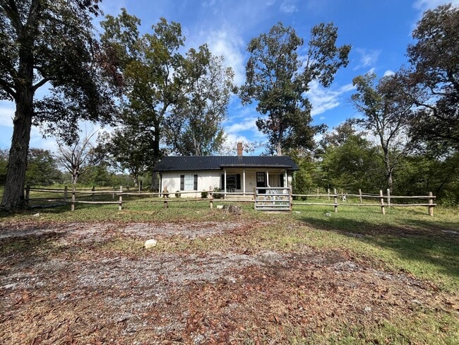 Building Photo - 2585 Spring Creek Rd Rental