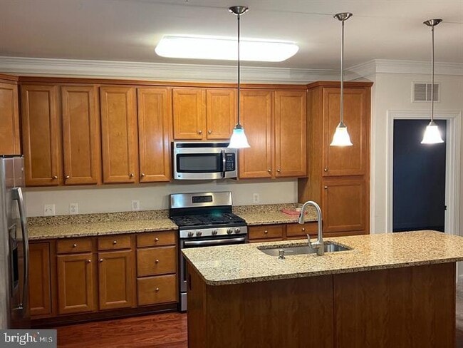 Photo - 13723 Neil Armstrong Ave Unidad 207