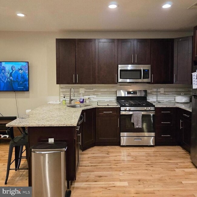 Photo - 4309 Main St Unidad 2