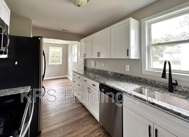 115 Orange Dr