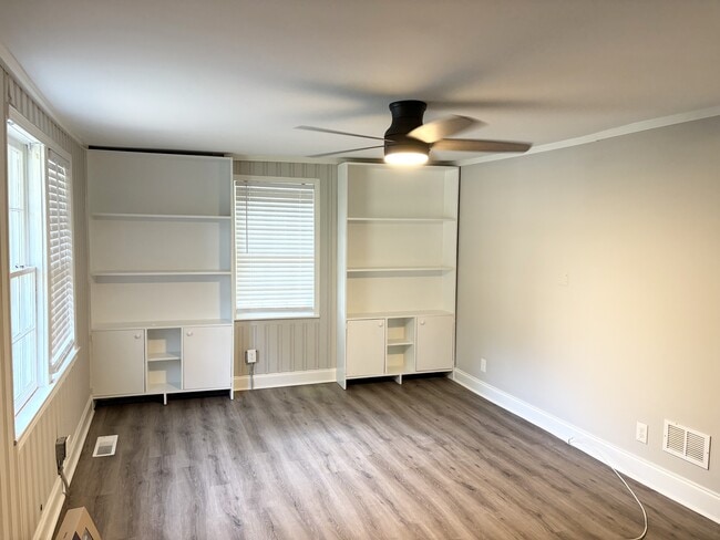 Photo - 5715 Harding Dr