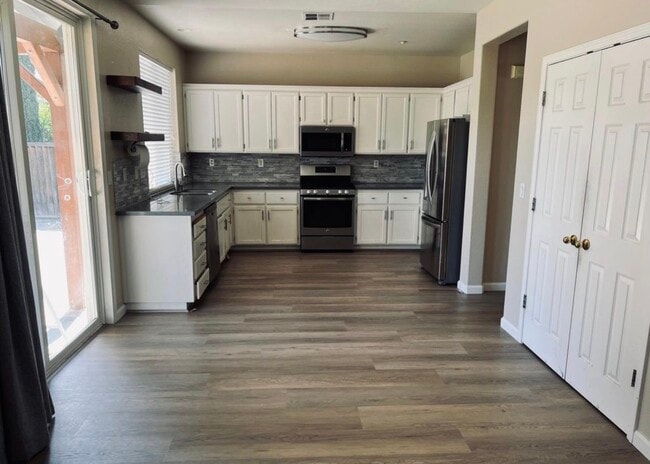 Photo - 6953 Bear Creek Dr