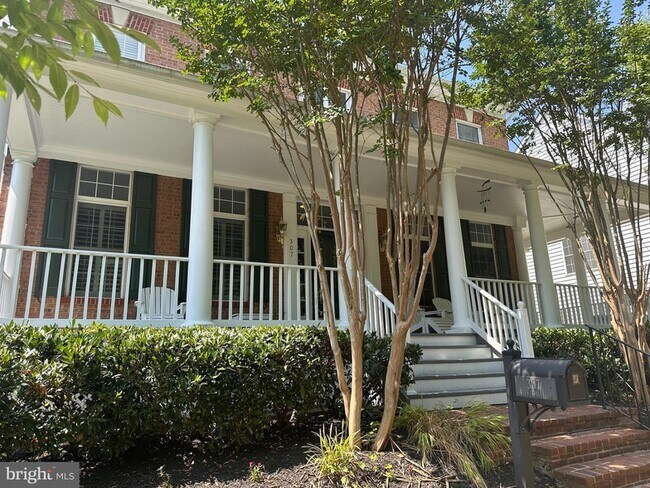 307 Creek Valley Ln
