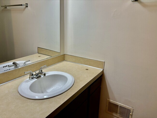 Photo - 552 136th Ave