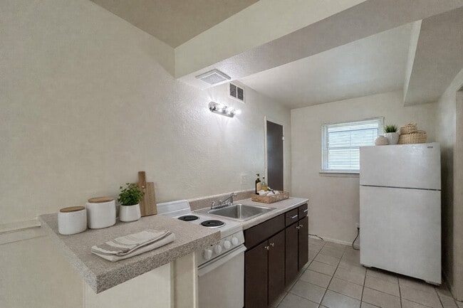 Pecan Grove Apartments