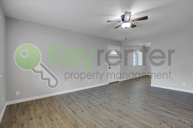Photo - 8256 Manhart Dr