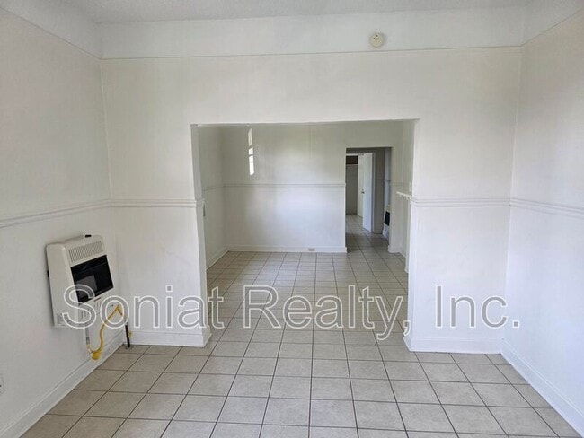 Photo - 4523 Baudin St