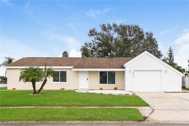 Building Photo - 5292 Trekell St Rental