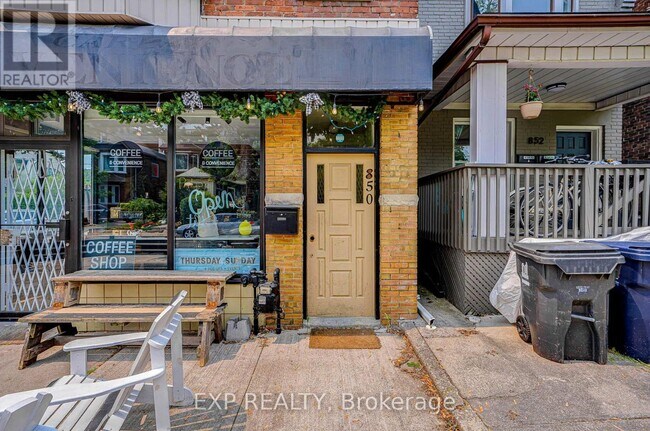 Photo - 850 Carlaw Ave Unité 3rd Flr