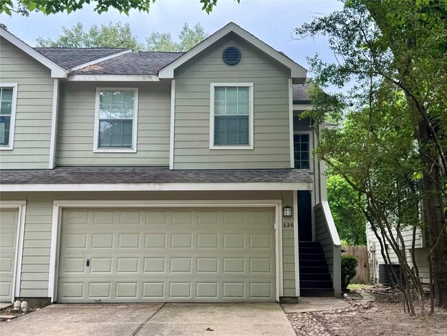 Building Photo - 226 S Walden Elms Cir