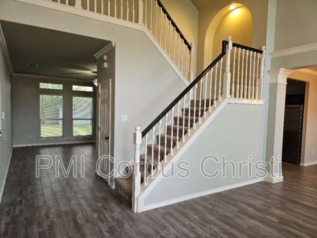 Photo - 5107 High Bank Dr