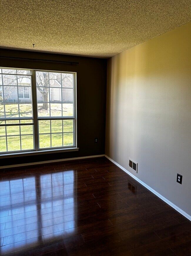 Photo - 72 Lindsey Ct Unit 72