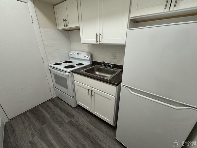 Photo - 33 Lancaster Terrace Unit 206