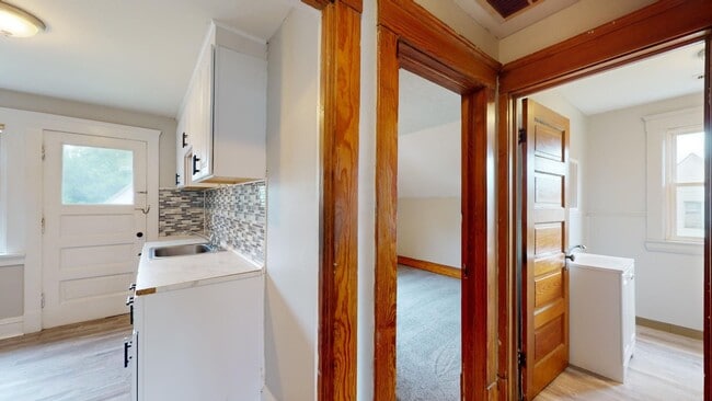 Photo - 3518-20 W.54th Unit Upper