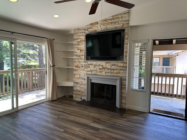 Photo - 24 Acalla Townhome