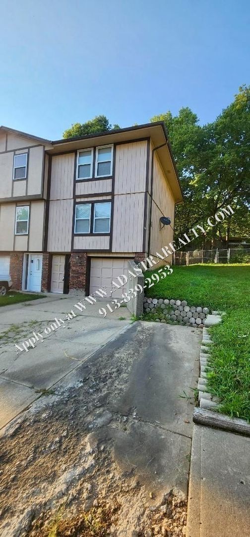 Photo - 2 Bed 1.5 Bath Townhome in Bonner Springs-...