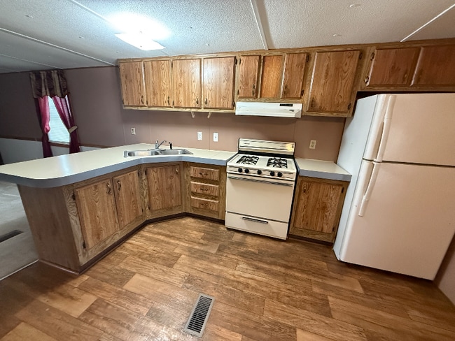 Photo - 10530 E Sidney Rd