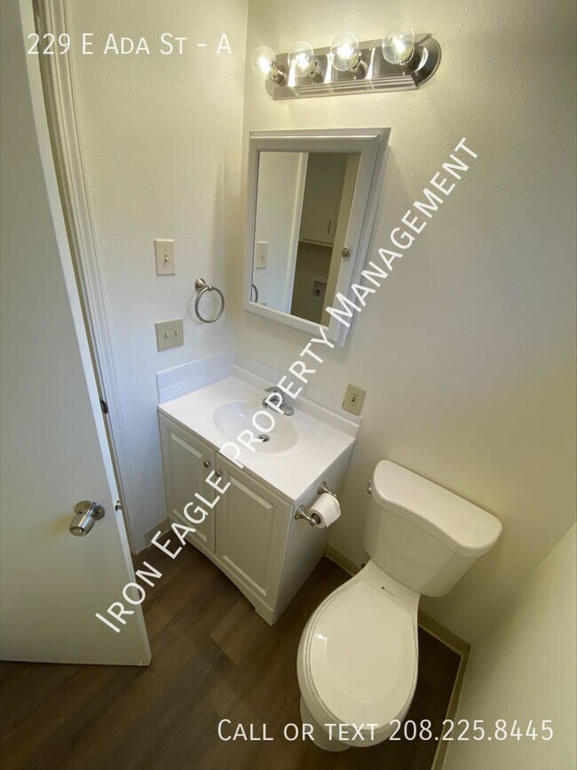 Photo - 229 E Ada St Unidad A
