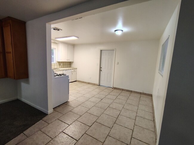 Photo - 1914 Freida Ct