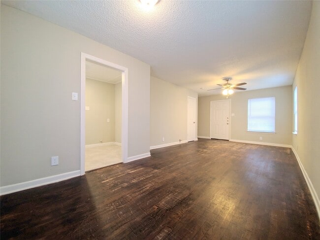 Photo - 505 13th St N