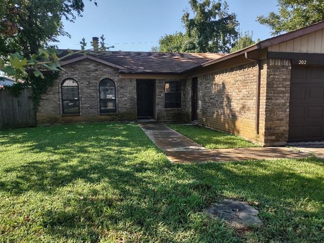 Building Photo - 202 Royal Field Dr Rental