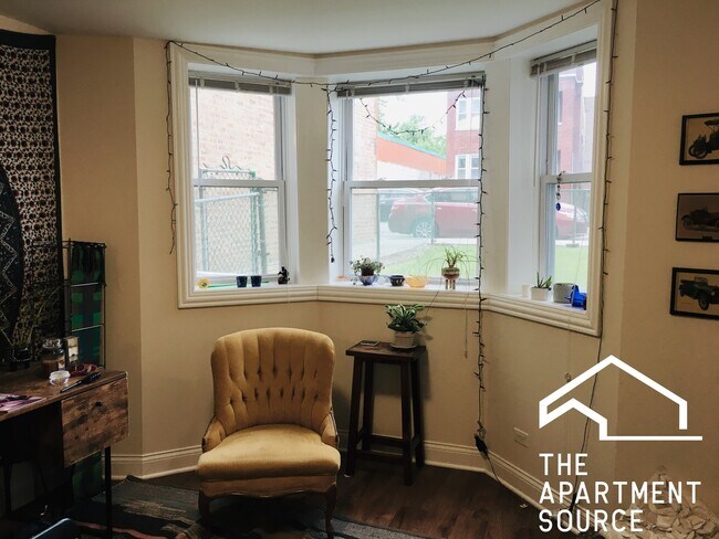 Photo - 3804 W Diversey Ave