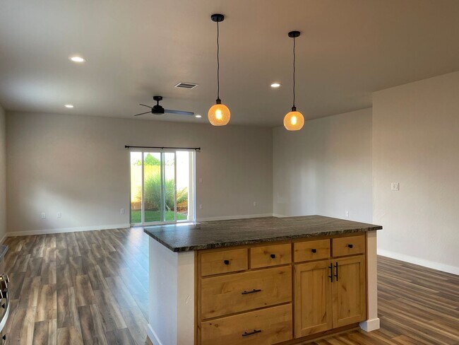 1380 Fleming Wy