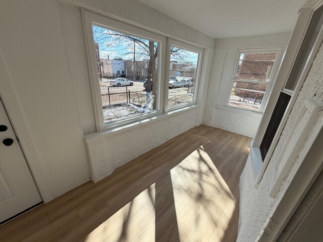 Photo - 7840 S Saginaw Ave