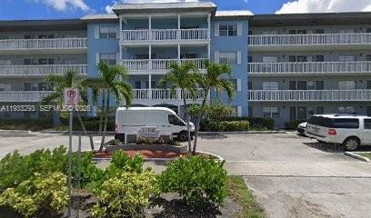 Building Photo - 3800 Van Buren St Unit 212