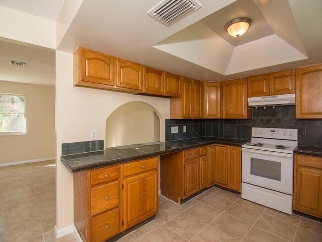 Photo - 8604 Brookline Ave