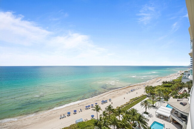 Building Photo - 16051 Collins Ave Unit 1104