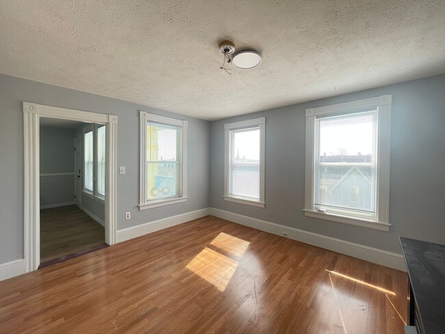 Photo - 231 Laurel St Unidad 3