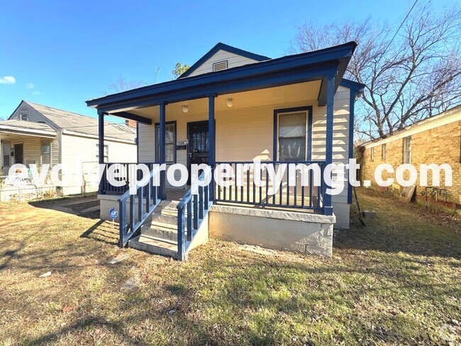 Building Photo - FULLY LOADED 3/2 IN GREAT LOCATION Rental