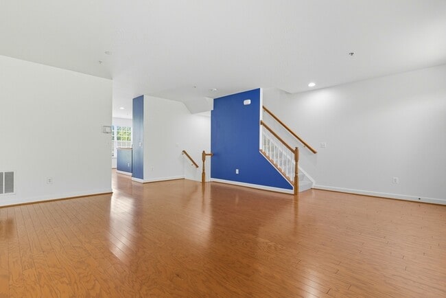 Photo - 613 Spectator Ave