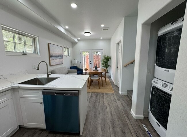 Photo - 931 W 23rd St Unit 931