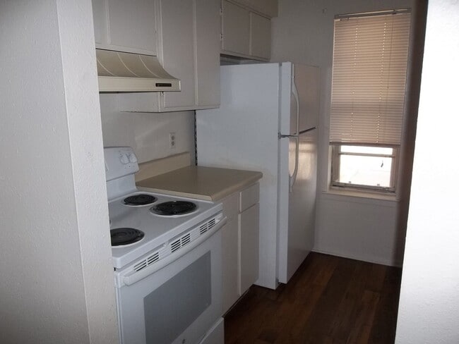 Photo - 1107 Whitney Pl Dr