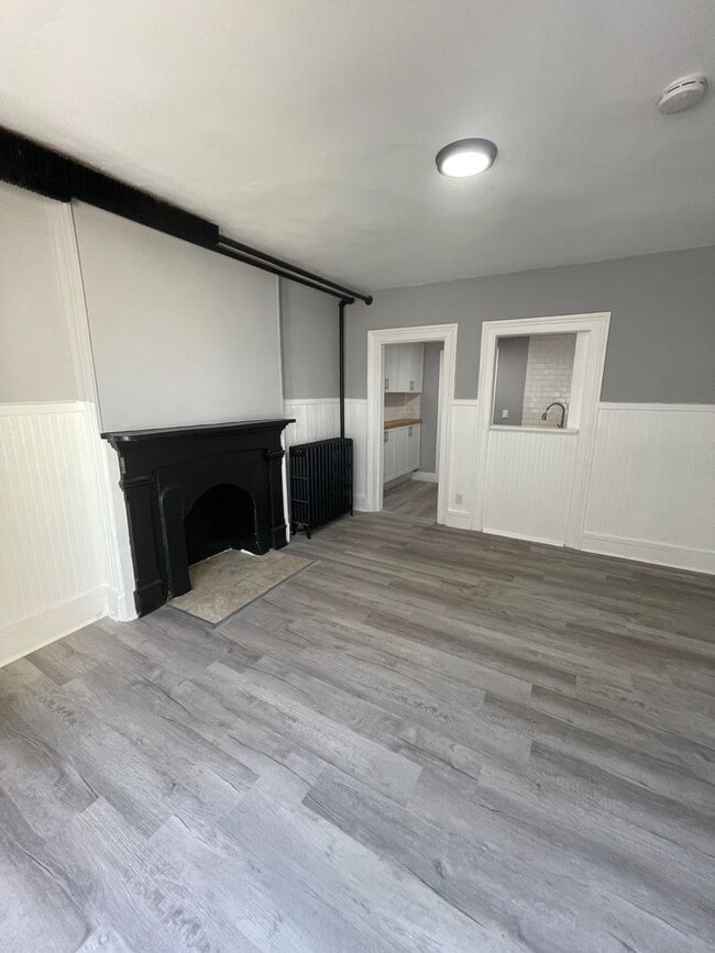 Photo - 89 Dubois St Unit 1