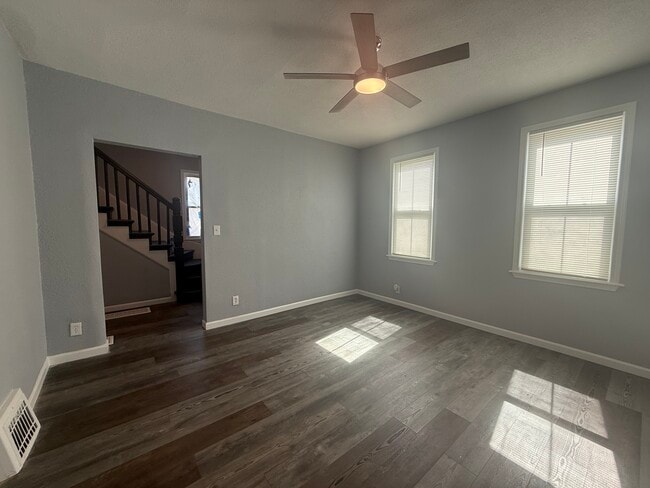 Photo - 2811 8th Ave