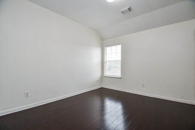 Photo - 9641 Weldridge Dr