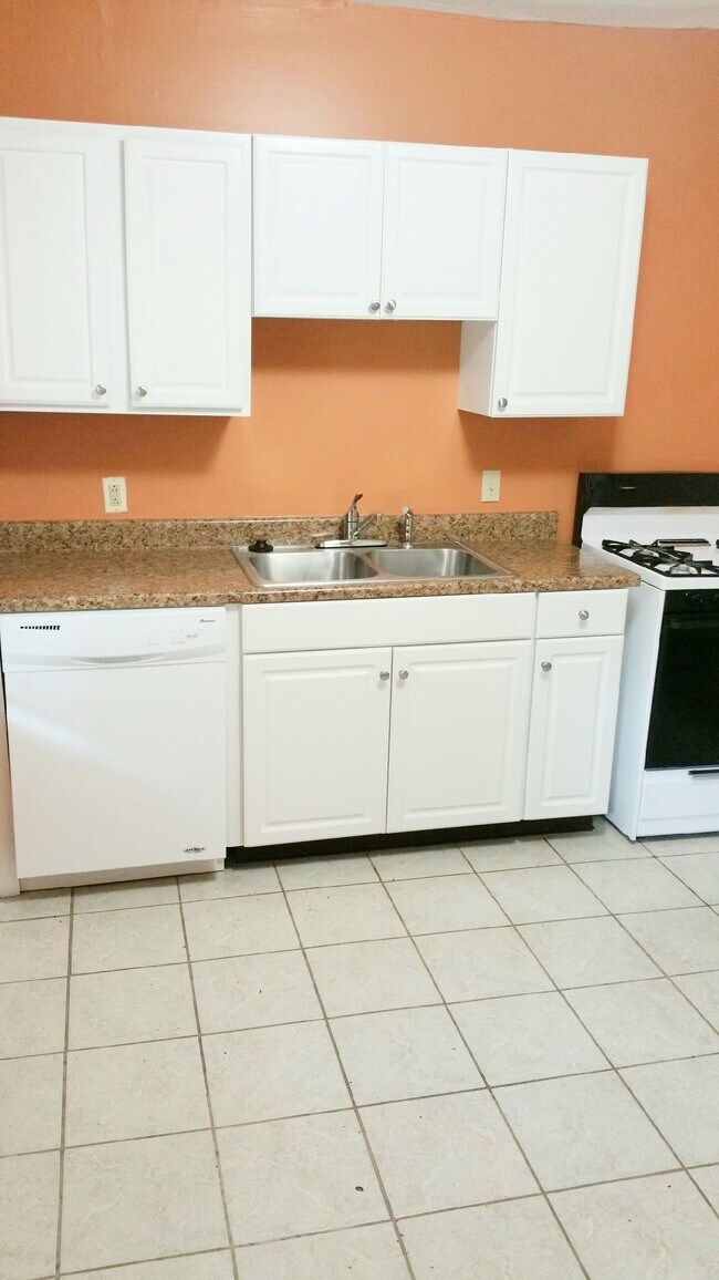 Kitchen - 56 W Dodridge St