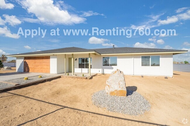 Building Photo - Desert Serenity Meets Modern Comfort in La... Rental