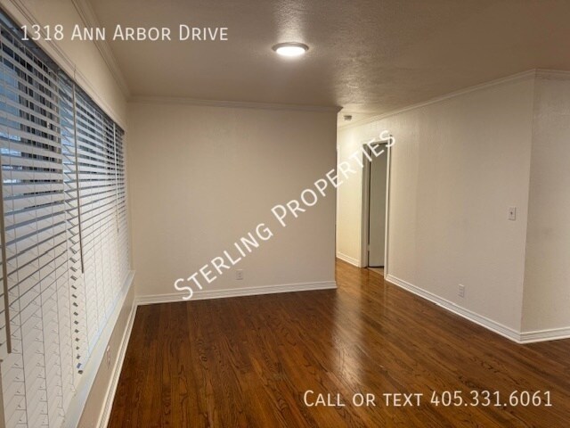 Photo - 1318 Ann Arbor Dr